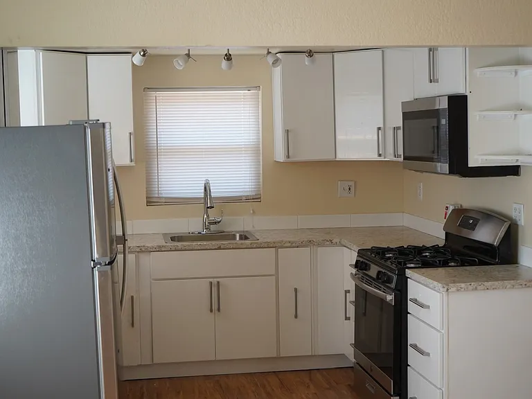 4643 Tulip Ave — Photo 35