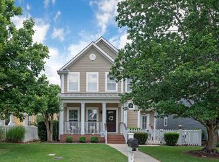 11 Valcourt Cir, Simpsonville, SC 29680