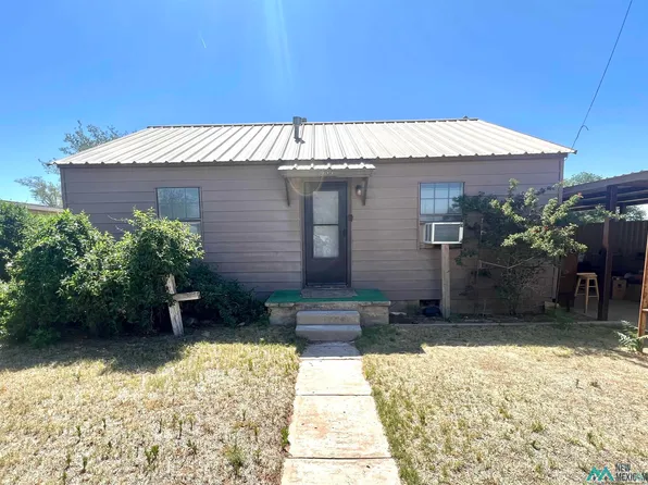905 9th St, Eunice, NM 88231