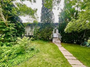 230 Park Avenue, Freeport, NY