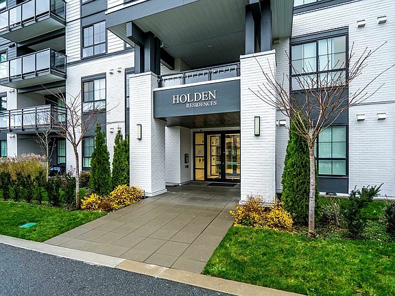 5th image of 2425 166th St #301