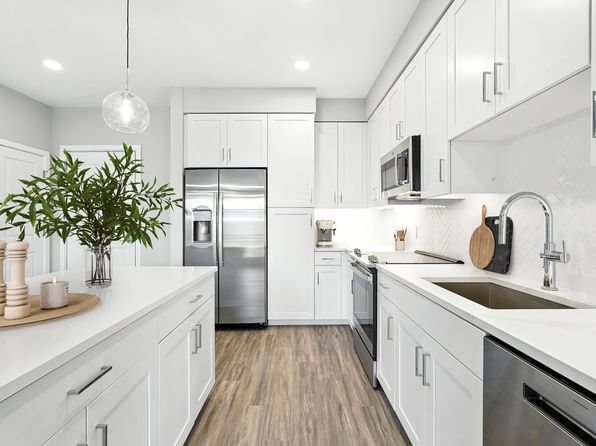 115 Coulter Ave #519