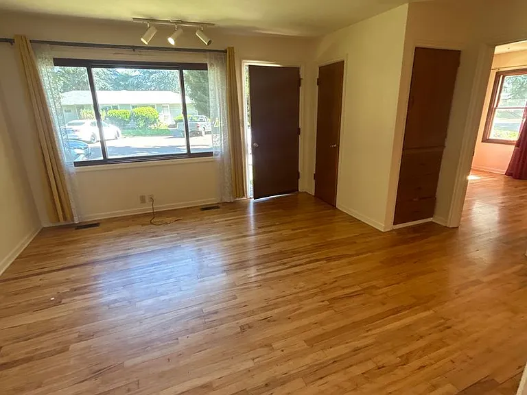 3445 SE 3rd St #2 — Photo 1
