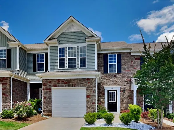 814 Canoe Song Rd, Fort Mill, SC 29708