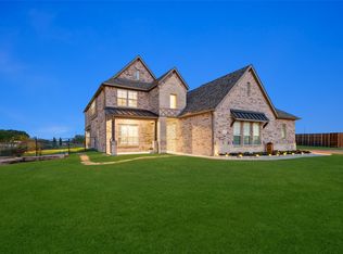 112 Walnut Dr, Van Alstyne, TX 75495