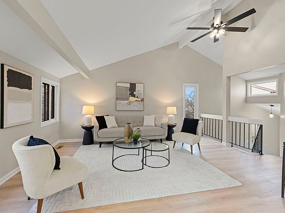 4th image of 367 Juniper Tree Ct