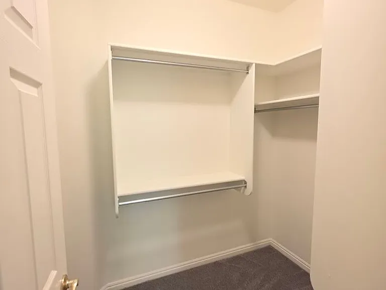 153 N Turnbury Ln — Photo 37