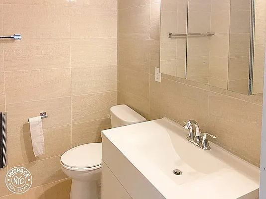 Rented by MySpaceNYC | media 9