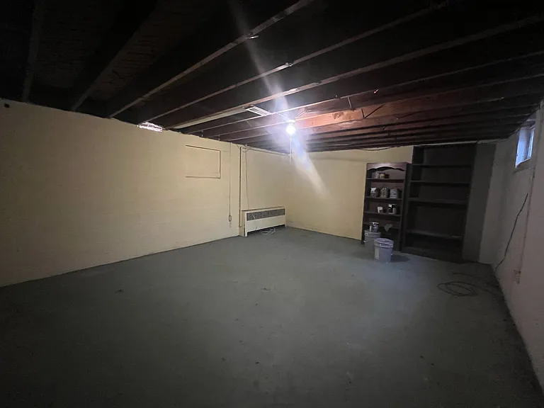335 Maple St — Photo 5