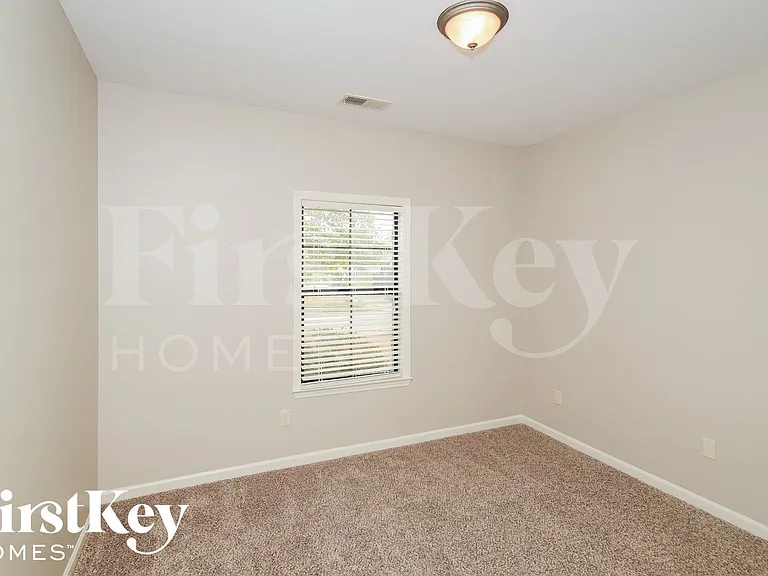 7701 Timber Leaf Ln — Photo 11