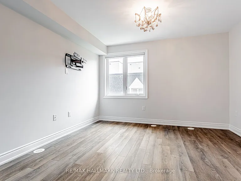380 Hopewell Ave #224 — Photo 16