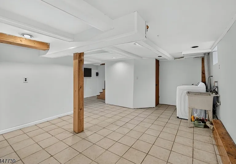 95 Park Ave — Photo 16