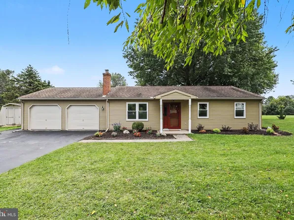 295 Hideaway Dr, Quarryville, PA 17566