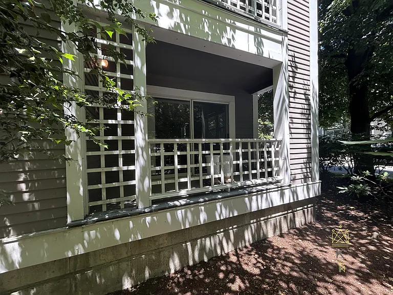 25 Holly Ln #1D — Photo 16
