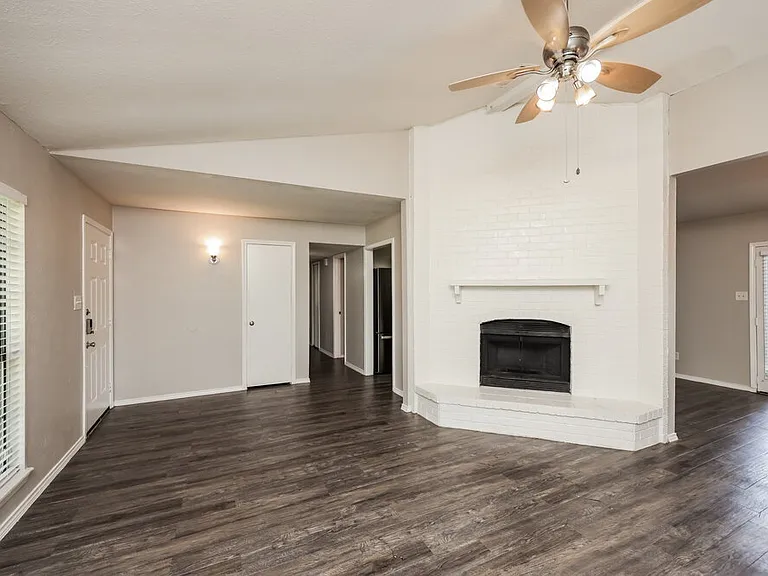 490 Rainier St — Photo 6
