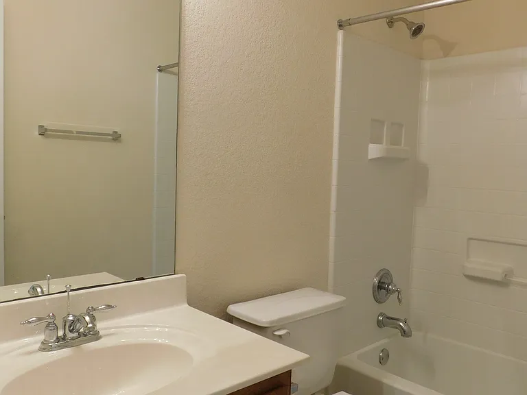523 Cattail Cir — Photo 20