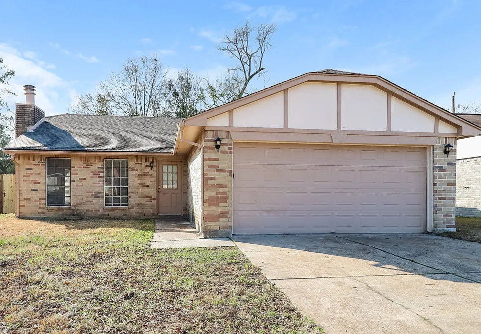 23903 Lestergate Dr