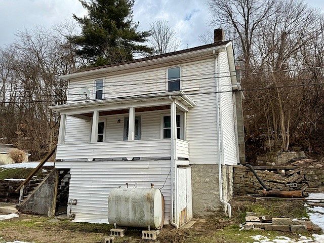 1st image of 517 3rd Ave