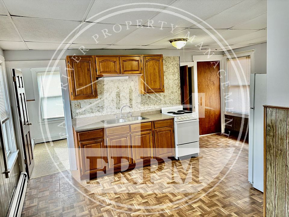 1st image of 33 Berkley St APT 6