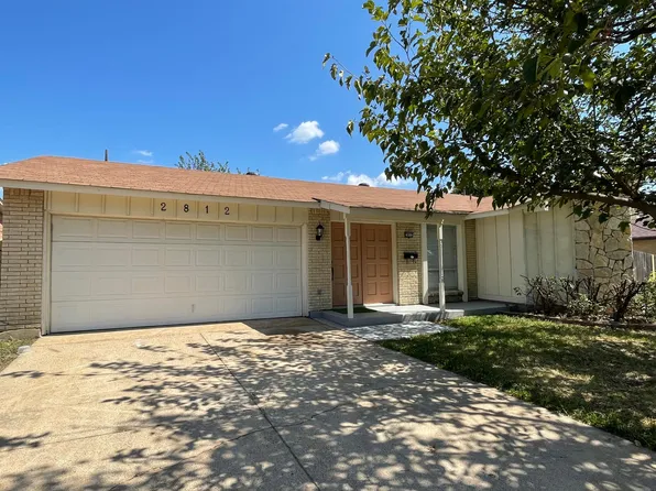 2812 Cantrell St, Irving, TX 75062