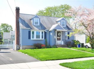 89 Richard St, West Hartford, CT 06119