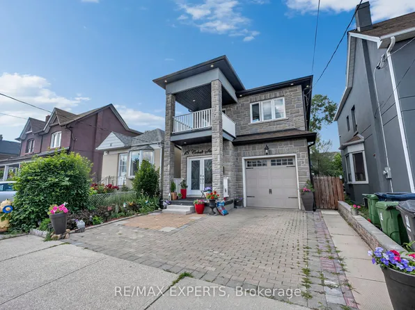 18 Cobalt St, Toronto, ON M6M 2K2