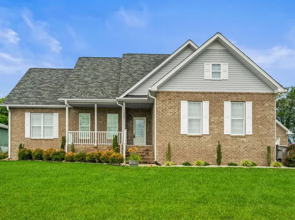 1360 Everwood Dr, Ashland City, TN 37015