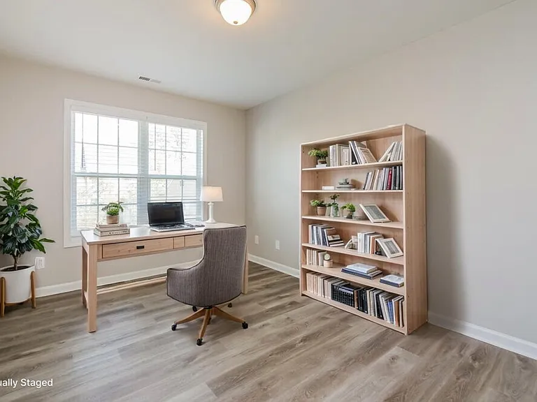 8112 Rolling Glenn Dr — Photo 16