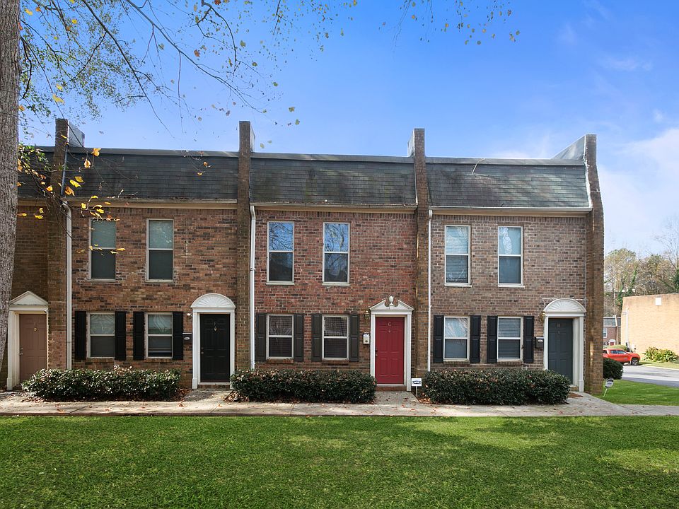 1st image of 215 NW Winding River Dr #G