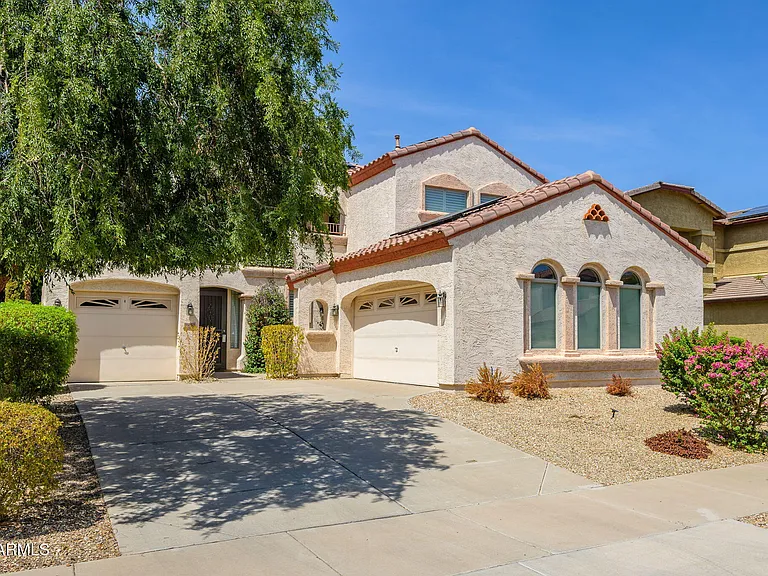 16060 W Mercer Ln — Photo 3
