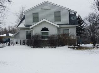 2260 W Goldcrest Ave, Milwaukee, WI 53221