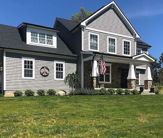 2nd image of 40 Otterkill Rd