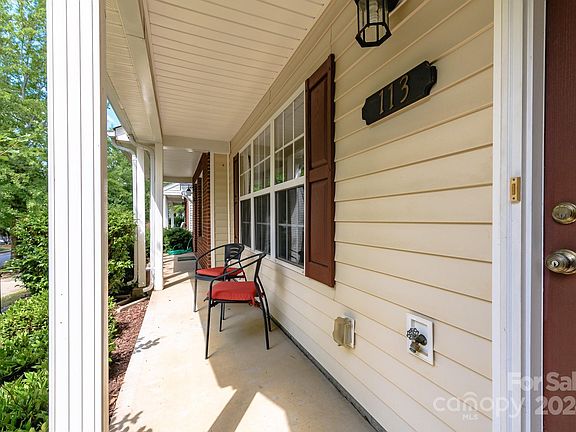 2nd image of 113 Forester St
