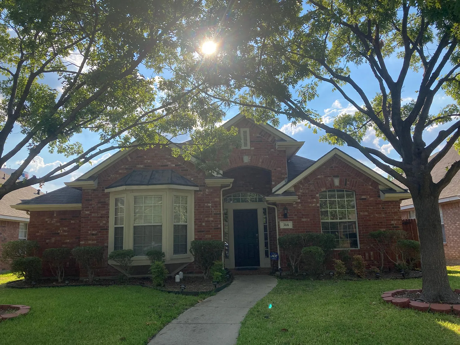 3 bed, 1767 sqft, $2,650 — Photo 1