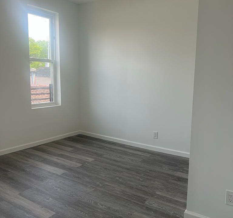 1st image of 3359 Seymour Ave #2A