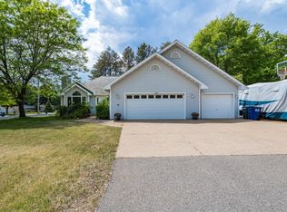 8406 Volkman St, Rothschild, WI 54474
