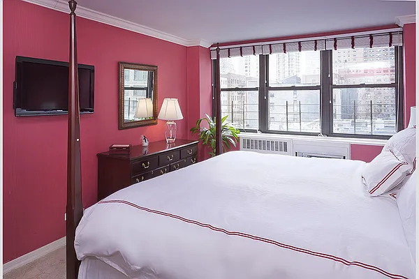 Sold by Stribling | media 13