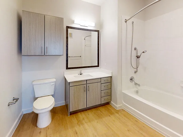 Park South — Photo 124