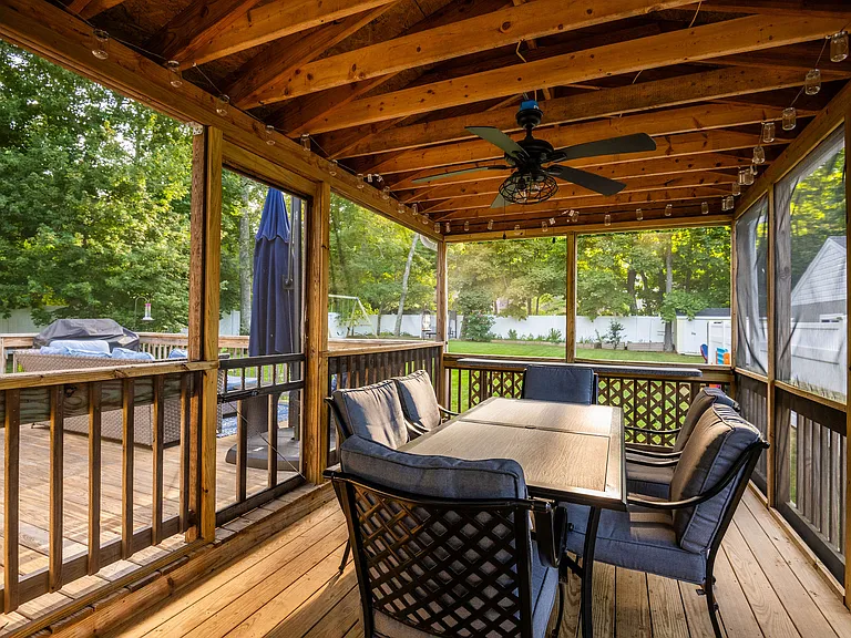 218 Roxy Cahoon Rd — Photo 44