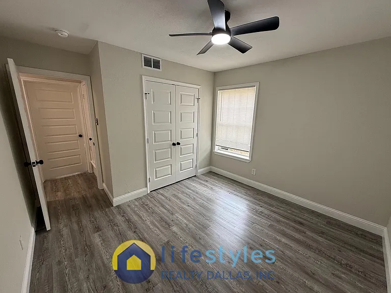 517 Cherry Ln — Photo 12