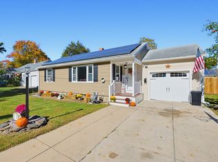 462 Twichell St, Athol, MA 01331