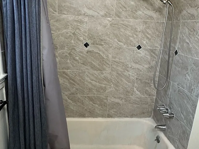 1705 W Noble Ave — Photo 29