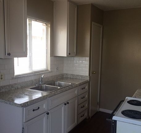 4th image of 908 Craig Dr