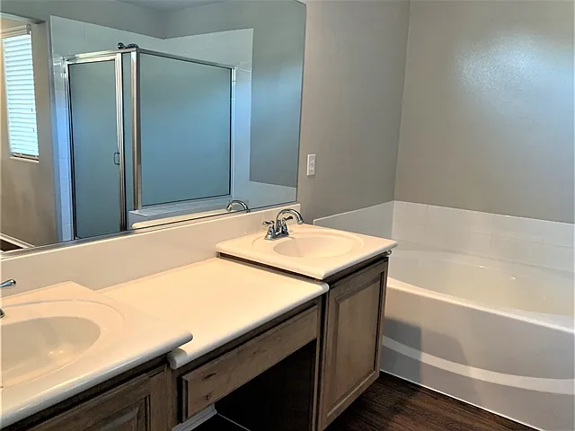 8232 Wildwood Glen Dr — Photo 10