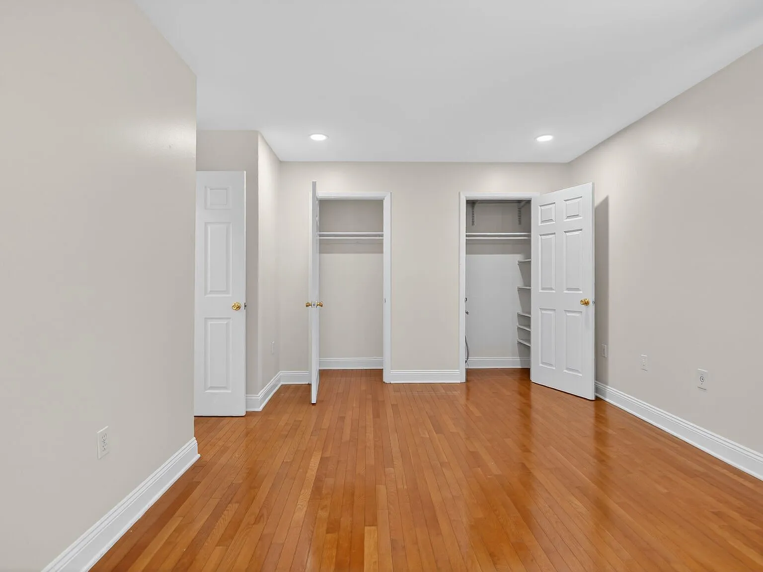 12301 Braxfield Court #370 - 1 — Photo 3
