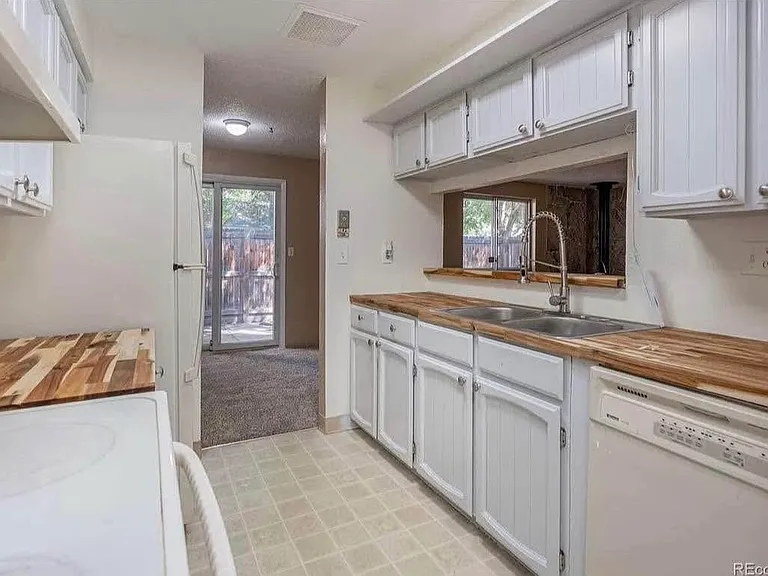 61 Newark St #A — Photo 4