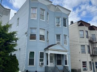 106 Ash St, Yonkers, NY 10701