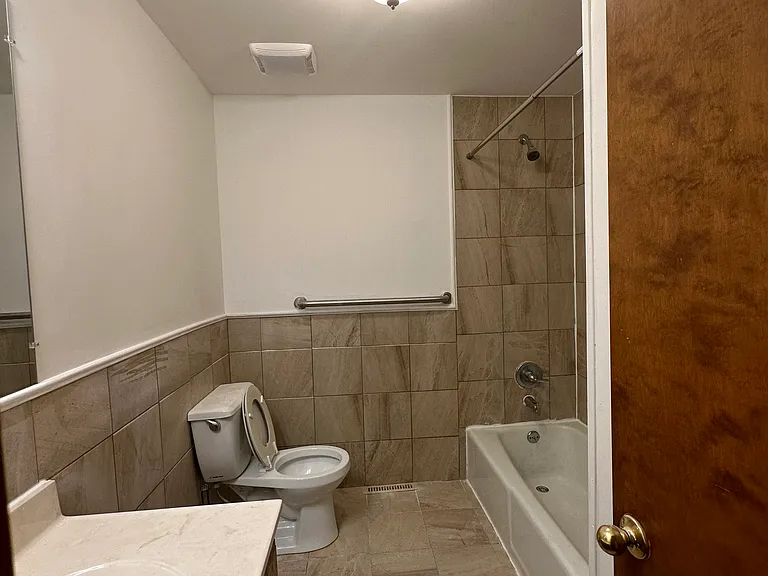 1007 SW Kings Cross Rd — Photo 10