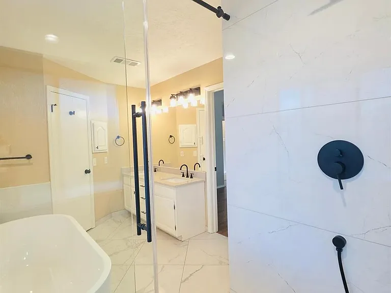13438 Nevermore Dr — Photo 21