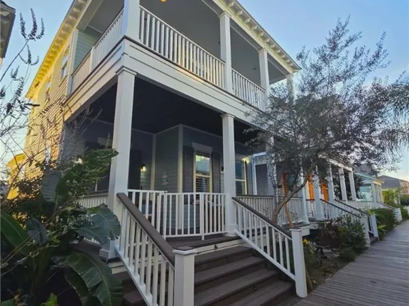 406 Sailhouse Way, Rockport, TX 78382